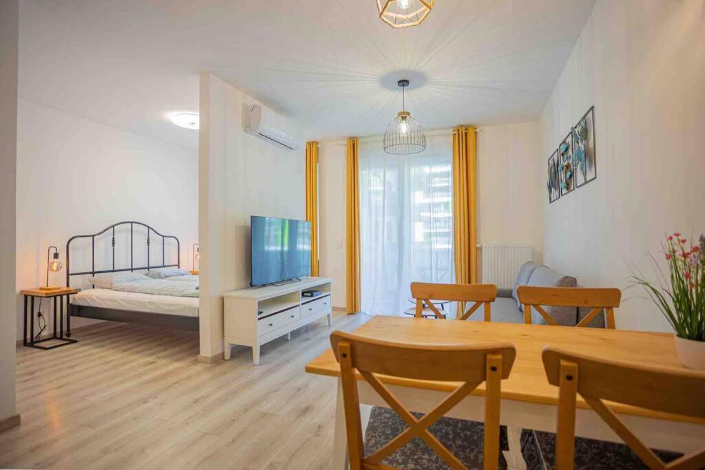 Apartment Corvin Luxury Quiet Budapest